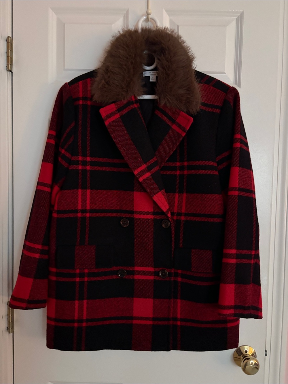 Ann Taylor Weekend Plaid Red & Black Wool Blend Coat with Faux Fur Collar